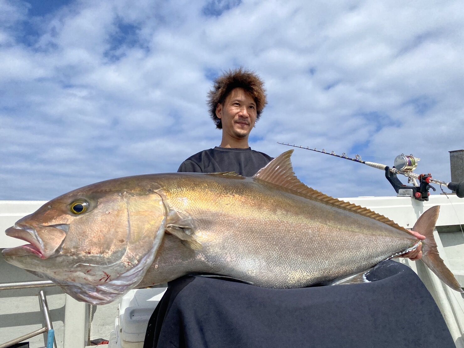 大物の泳がせ釣り | フィッシングアリーズについて | 神奈川県横浜市の